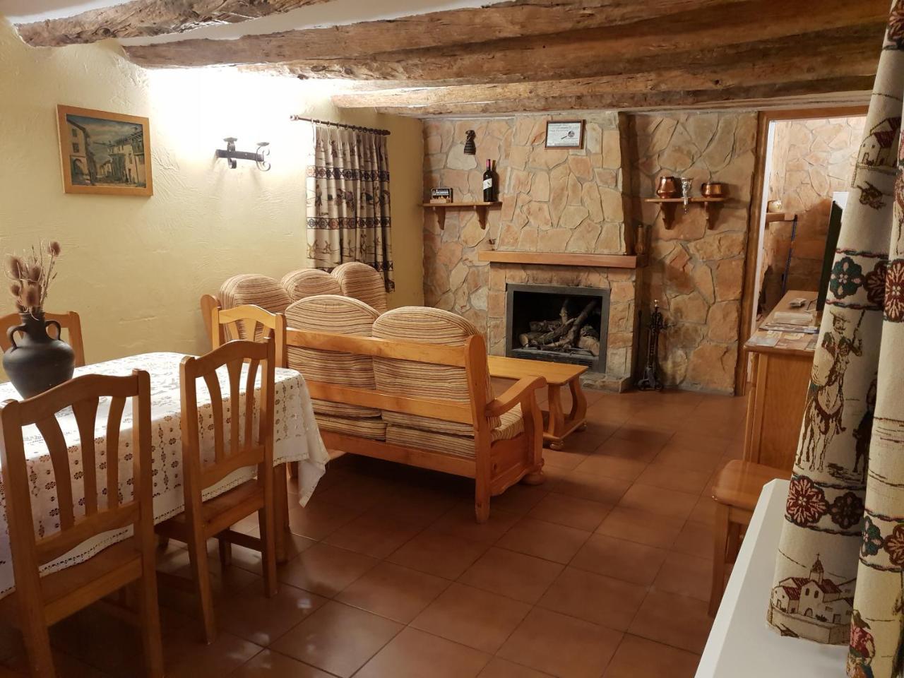 Casa Rural Barba Fuente-Higuera Exterior photo